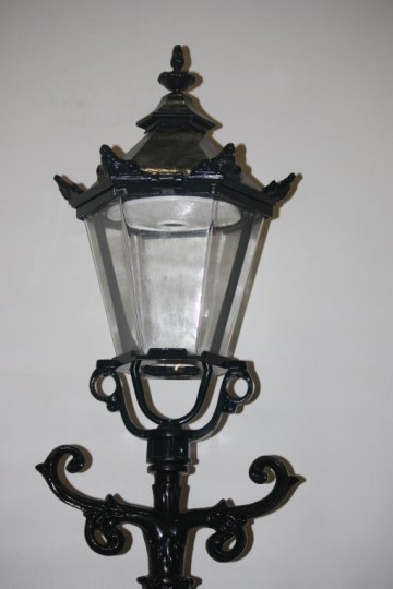 Klap kap met Wenen lang lantaarnpaal