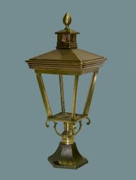 Buitenlamp brons met voetje hoogte 80 cm